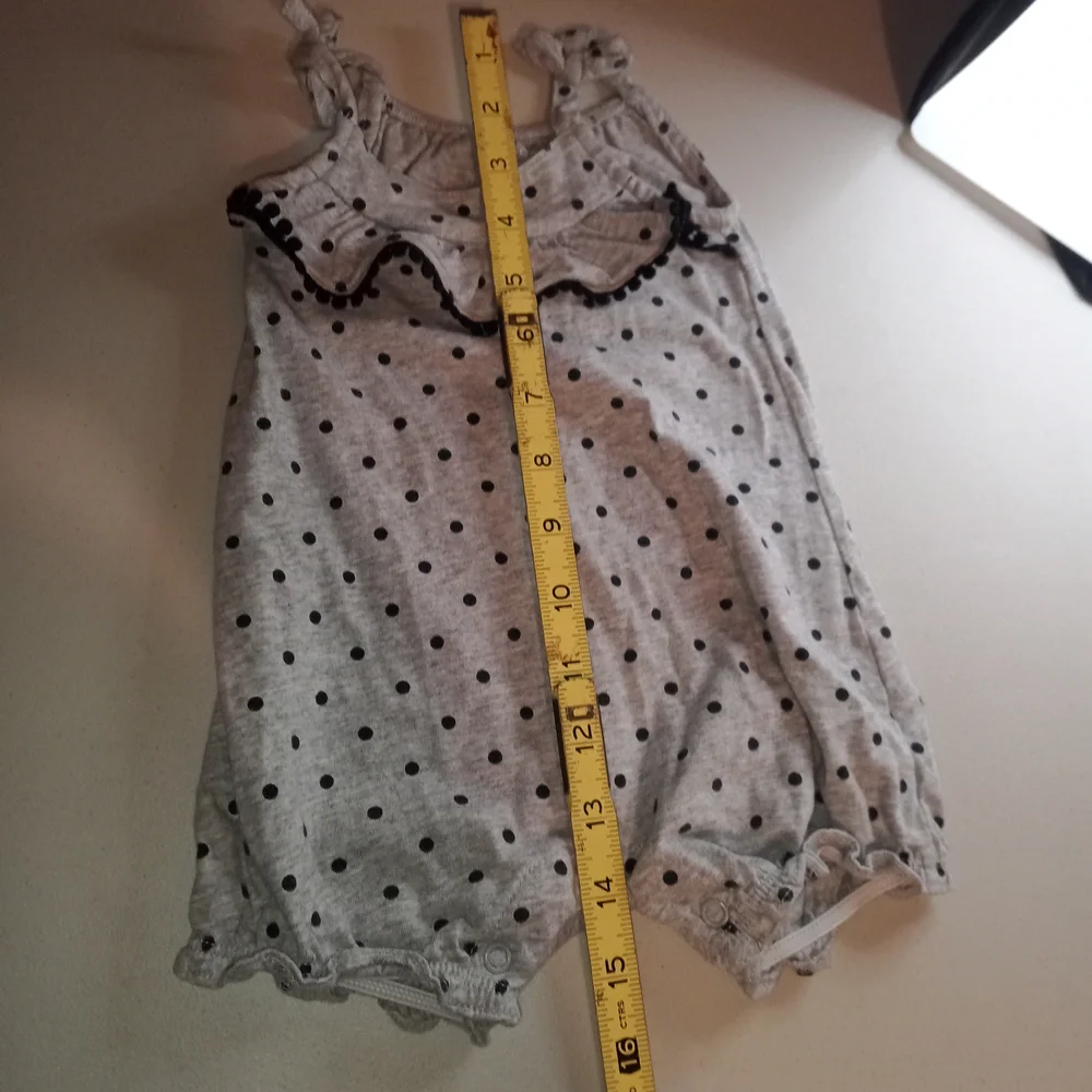 Carter's Girls Gray With Black Polka Dots Ruffle Detail Baby Romper 6 months!